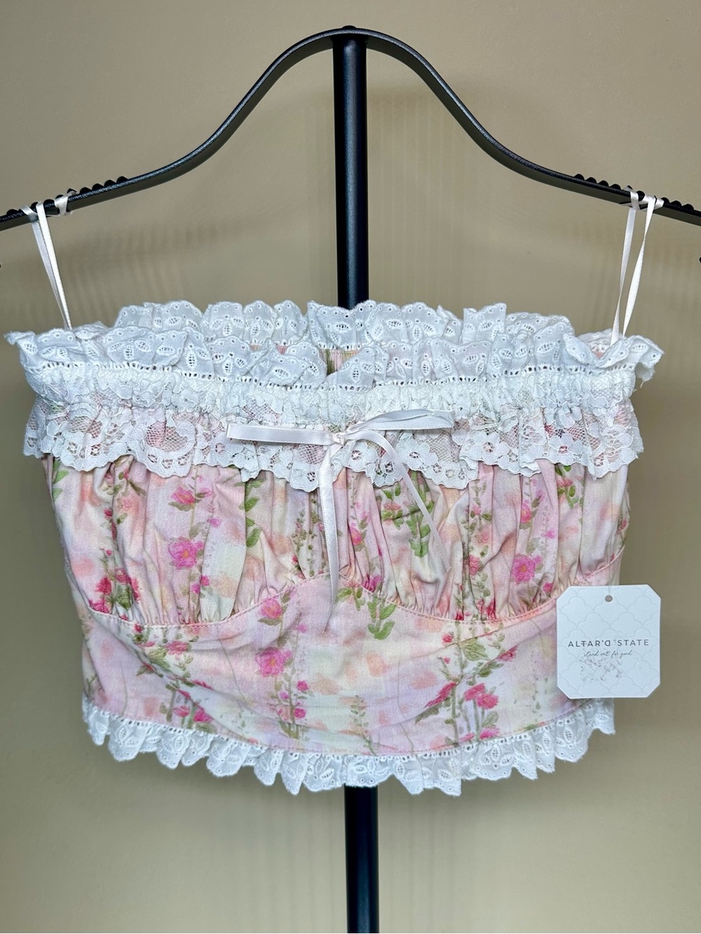 Altar’d State NWT Pink Floral Lace Corset Crop Top Size S